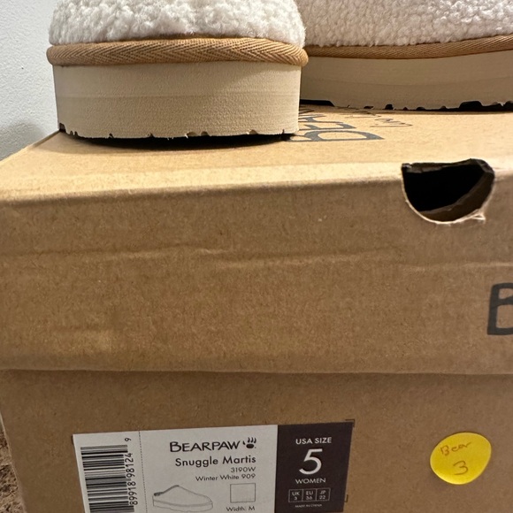 Bearpaw Tan slippers size 5 NEW - Picture 6 of 6